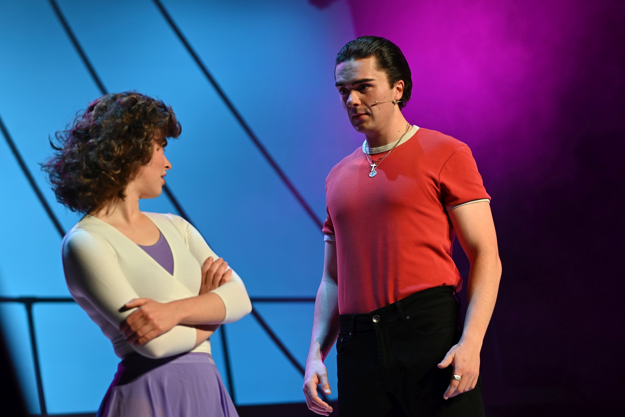 Saturday Night Fever :: Hertford Dramatic and Operatic Society